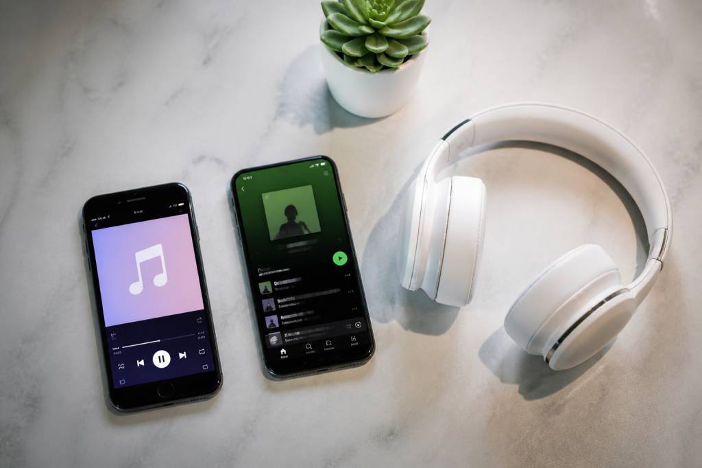 Apple Music vs Spotify : quel service de streaming choisir en 2026 ?
